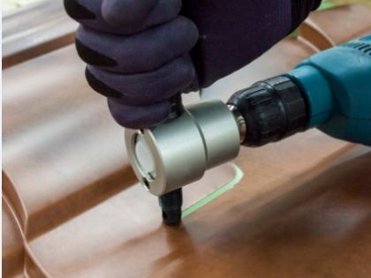 режем металлочерепицу насадкой стальной бобёр